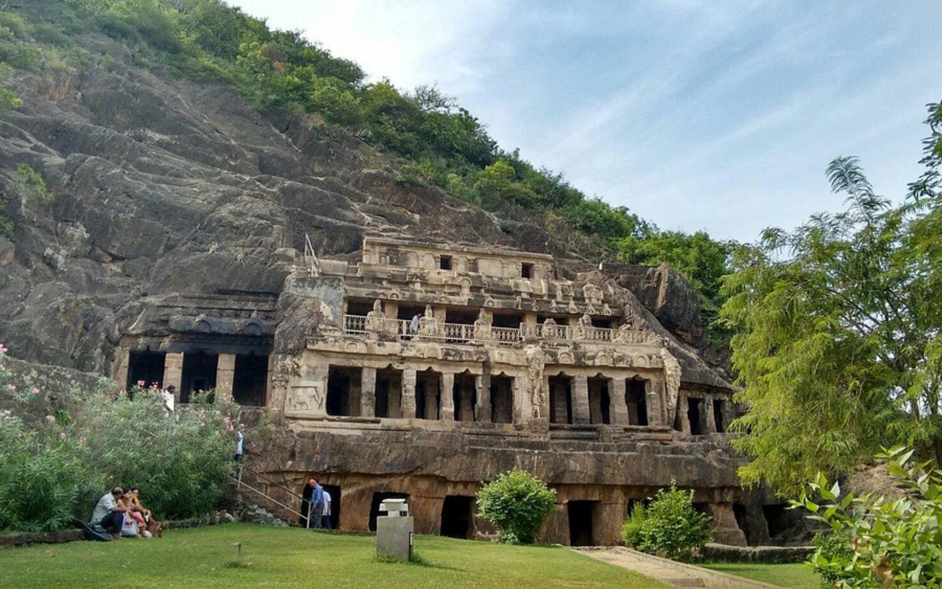 Undavalli Caves